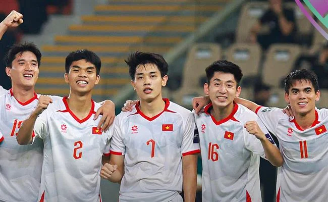 Giao dịch nạp rút tiền nhanh chóng 7clubs nhà cái